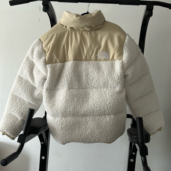 The North Face winter jacket, still new, wear only once. - Picture 2 of 2